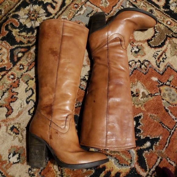 Steve Madden Shoes - Steve Madden Carrter cognac boots